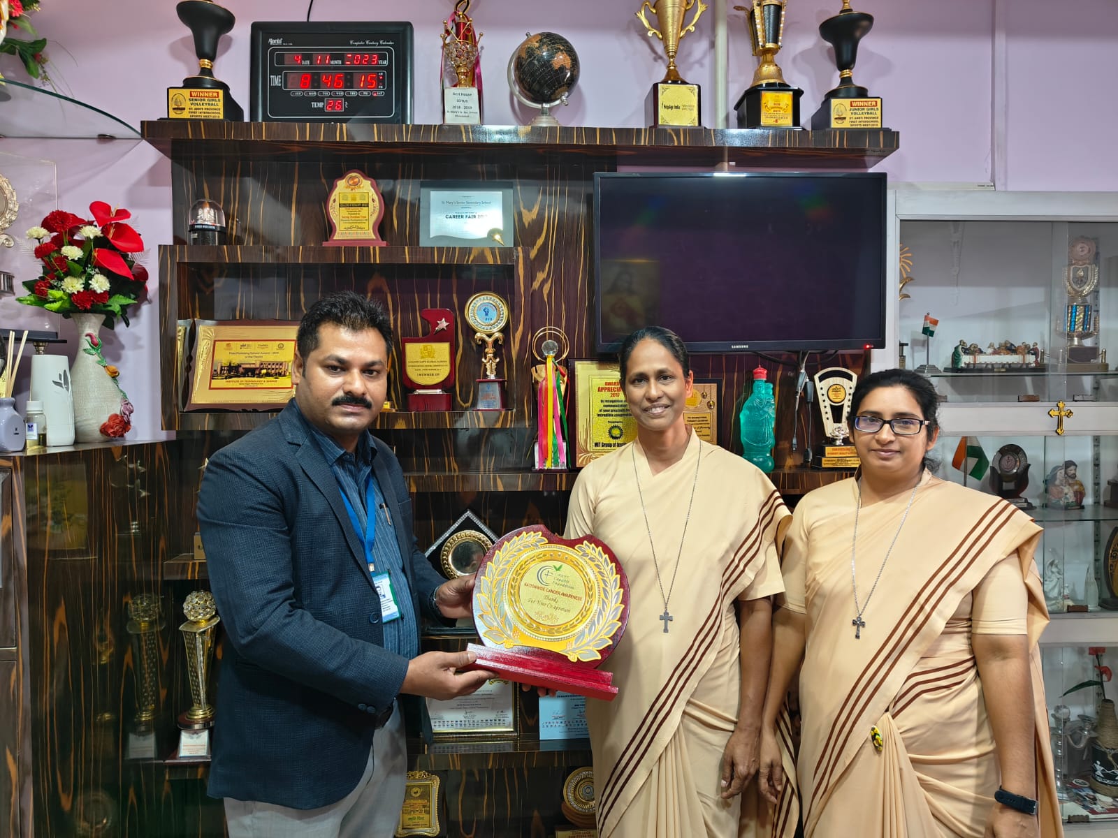 PHOTO-2023-11-21-19-14-18_1